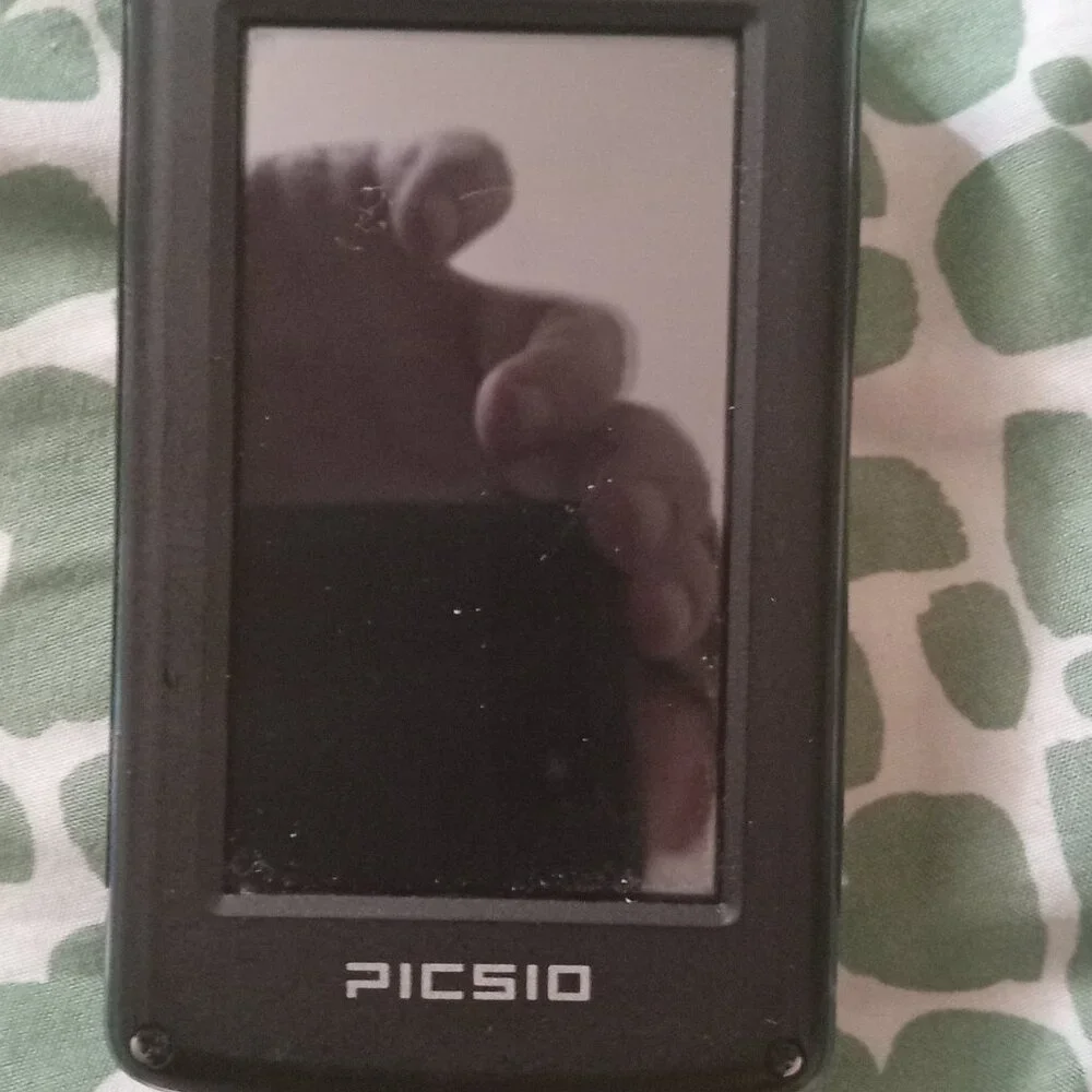 JVC Picsio water proof full HD hdmi includes 8gb sandisk sd card